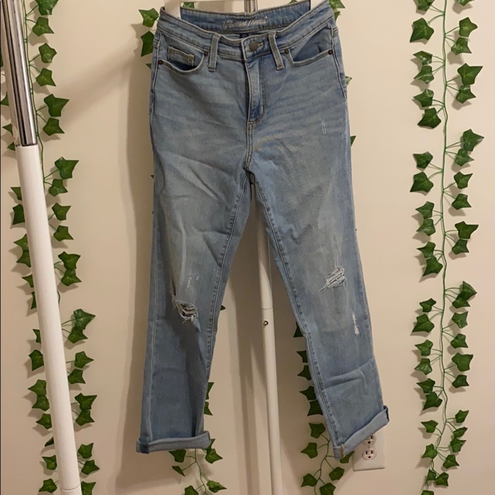 Ripped High Rise Mom Jeans Size 2
